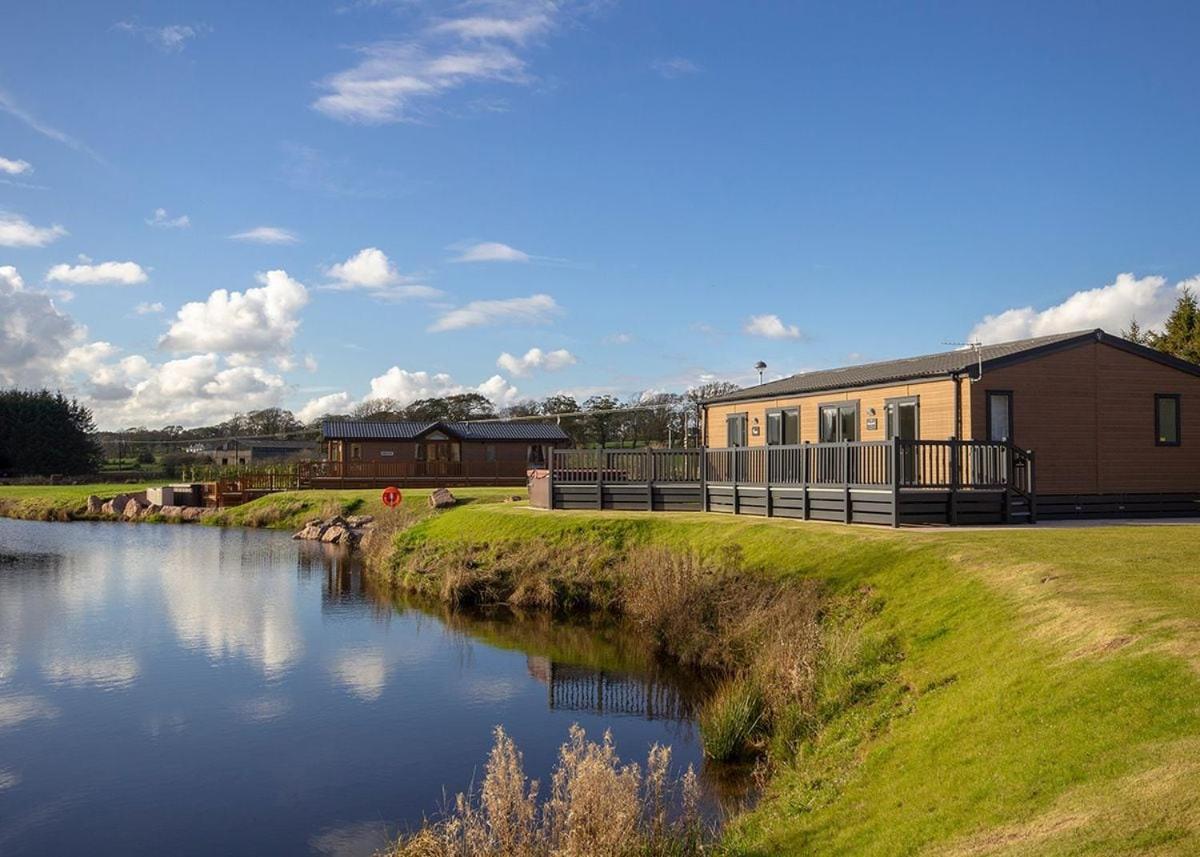 Westlands Country Park 호텔 애넌 외부 사진