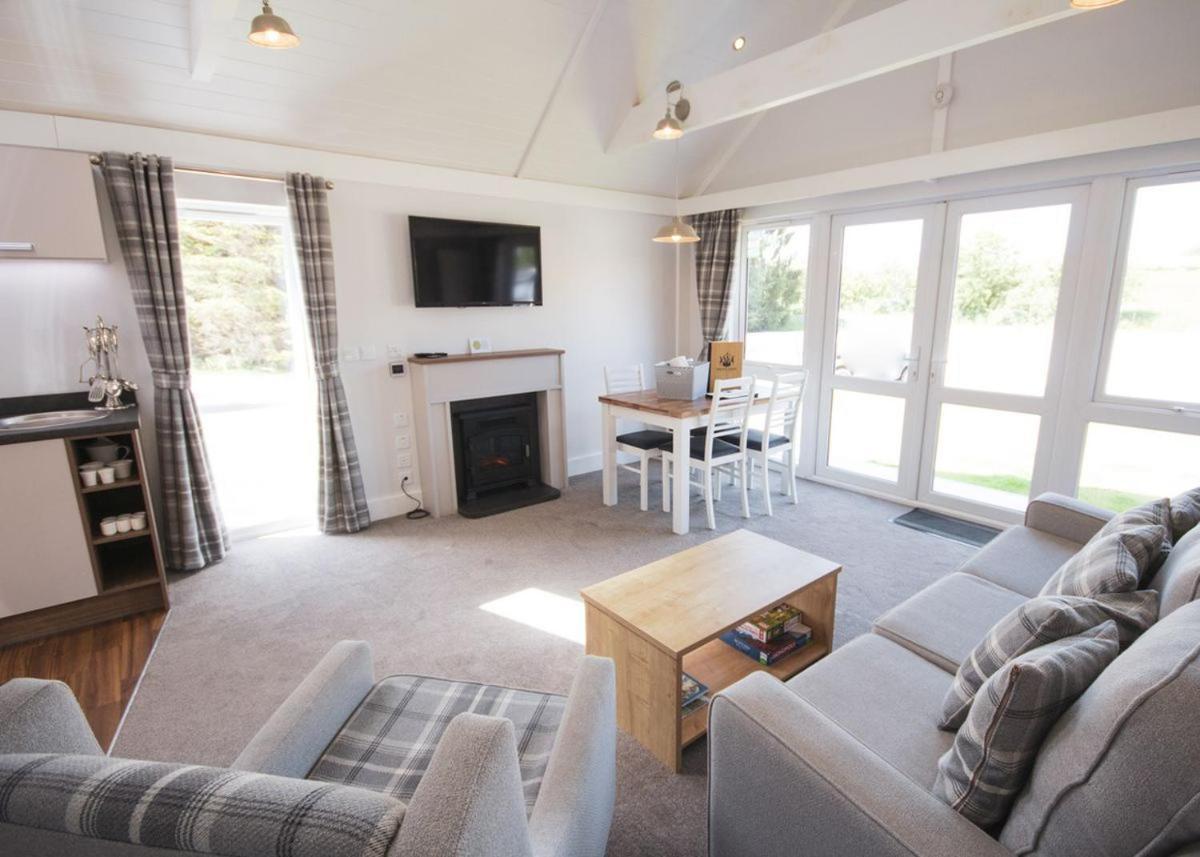 Westlands Country Park 호텔 애넌 외부 사진