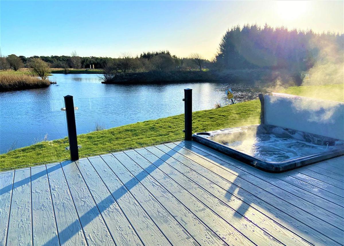 Westlands Country Park 호텔 애넌 외부 사진
